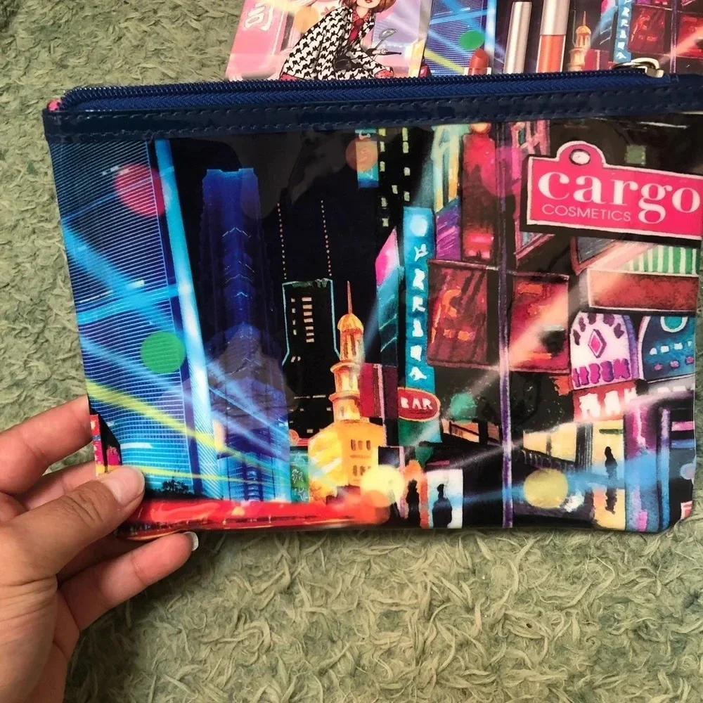 NIB MISS CARGO LIP KIT